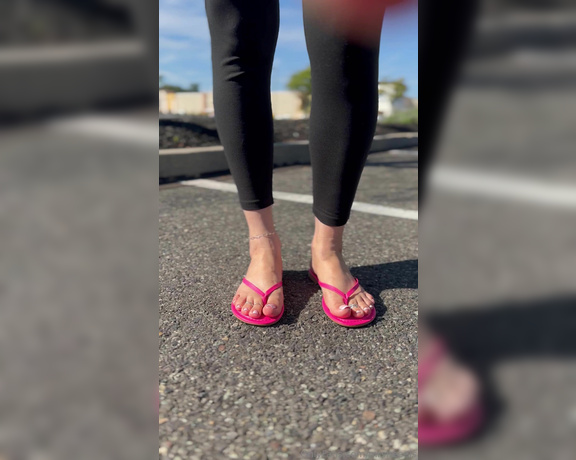 Lilmisdry aka lilmisdry Foot Fetish - 09-17-2023 OnlyFans Video - My new hot pink sandals  Video