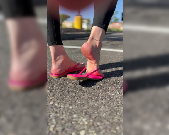 Lilmisdry aka lilmisdry Foot Fetish - 09-17-2023 OnlyFans Video - My new hot pink sandals  Video