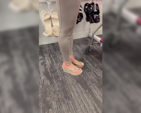 Lilmisdry aka lilmisdry Foot Fetish - 08-20-2023 OnlyFans Video - Heres three 4K videos of me in Wedges  819