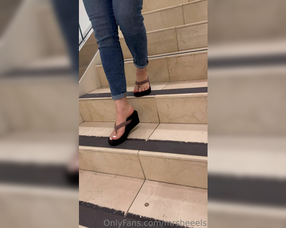 Lilmisdry aka lilmisdry Foot Fetish - 08-15-2023 OnlyFans Video - Wedges 4K