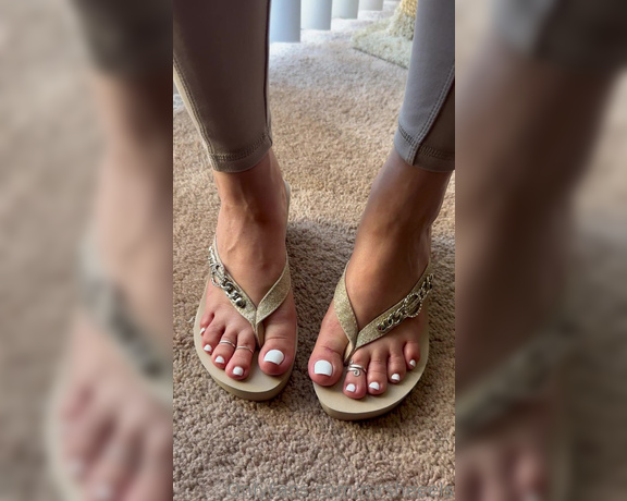 Lilmisdry aka lilmisdry Foot Fetish - 08-20-2023 OnlyFans Video - Heres three 4K videos of me in Wedges  819