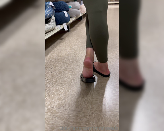 Lilmisdry aka lilmisdry Foot Fetish - 08-26-2023 OnlyFans Video - My soles in Petsmart