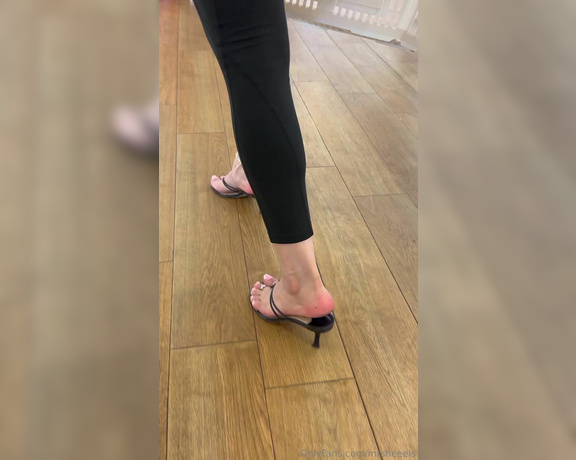 Lilmisdry aka lilmisdry Foot Fetish - 09-17-2023 OnlyFans Video - New video  walking in heels at ULTA 4K High Definition