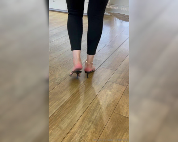 Lilmisdry aka lilmisdry Foot Fetish - 09-17-2023 OnlyFans Video - New video  walking in heels at ULTA 4K High Definition