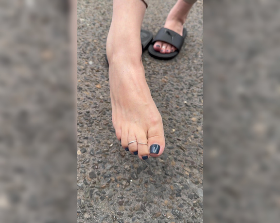 Lilmisdry aka lilmisdry Foot Fetish - 11-30-2023 OnlyFans Video - Heres a little video