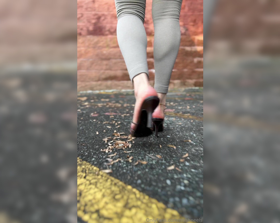 Lilmisdry aka lilmisdry Foot Fetish - 01-15-2024 OnlyFans Video - I almost forgot about this video