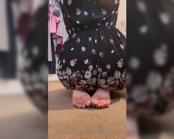 Queen1991 aka queen9999111 Foot Fetish - 08-12-2022 OnlyFans Video - Dirty soles