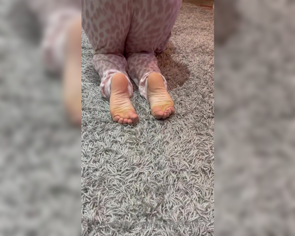 Queen1991 aka queen9999111 Foot Fetish - 03-13-2023 OnlyFans Video - Leaked queen9999111 69026