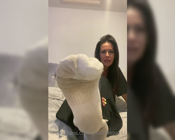 Queen1991 aka queen9999111 Foot Fetish - 06-23-2022 OnlyFans Video - More sock love