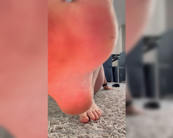 Queen1991 aka queen9999111 Foot Fetish - 08-23-2022 OnlyFans Video - Feet feet feet