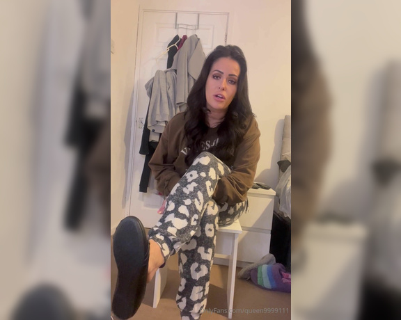 Queen1991 aka queen9999111 Foot Fetish - 04-15-2024 OnlyFans Video - Im your boss now