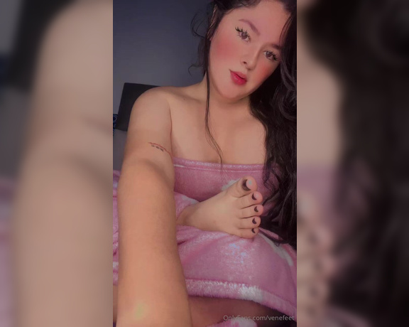 VeneFeet aka venefeet Foot Fetish - 07-14-2024 OnlyFans Video - Quieres verlo completo venefeet2