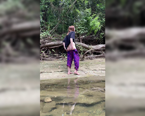 Alyx Wulf aka sillywulf Foot Fetish - 10-24-2021 OnlyFans Video - public outdoor flashing lol you can tell im shy p tip for more like this also