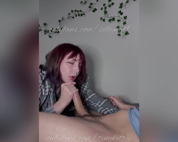 Alyx Wulf aka sillywulf Foot Fetish - 10-03-2022 OnlyFans Video - new upload customs open, sessions open sockpanty commissions open serious inquiries alyxfootgmail