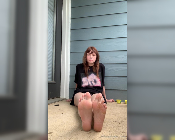 Alyx Wulf aka sillywulf Foot Fetish - 11-19-2023 OnlyFans Video - reupload day