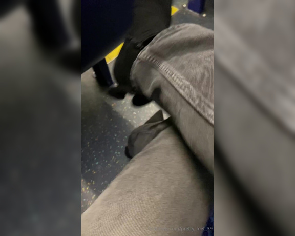 Goddess Vanessa aka pretty_feet_39 Foot Fetish - 03-04-2024 OnlyFans Video - Would you worship my feet in a public transport