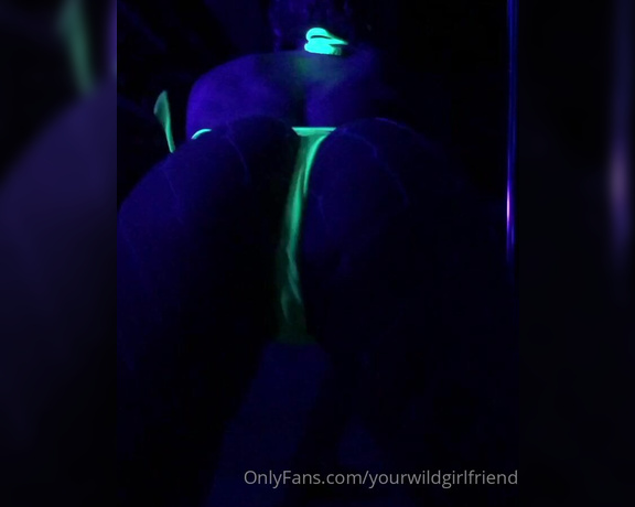 GoddessWilde aka iamgoddesswilde Femdom - 03-03-2021 OnlyFans Video - Twerking in the dark with my one of my friends