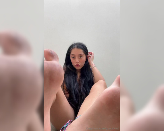 Grecefeet aka grecefeet Foot Fetish - 03-20-2024 OnlyFans Video - Walking around home