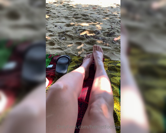 Harriet King aka harrietfootsie Foot Fetish - 03-02-2023 OnlyFans Video - Just checking in from this beautiful Brazilian beach Legs and feet are catching a slight tan