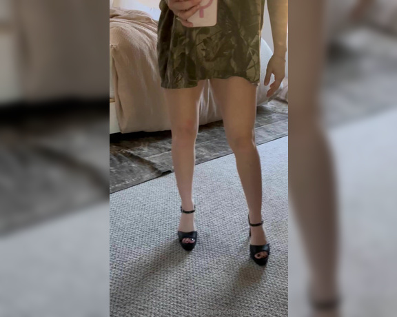 Princess Ava aka princessava22 Foot Fetish - 10-07-2024 OnlyFans Video - Who tf has a high heel fetish