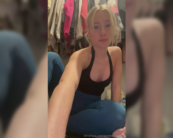 Princess Ava aka princessava22 Foot Fetish - 09-06-2023 OnlyFans Video - If this is true send me 33