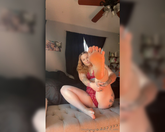 PRETTY TOES aka pretty_lil_toes Foot Fetish - 05-08-2024 OnlyFans Video - Hmmmm new body means new content