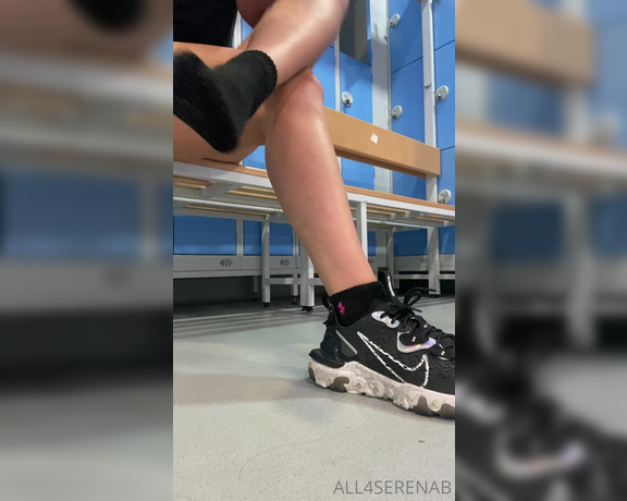 Daddy Serena aka all4serenab Femdom - 06-17-2021 OnlyFans Video - Post gym feet