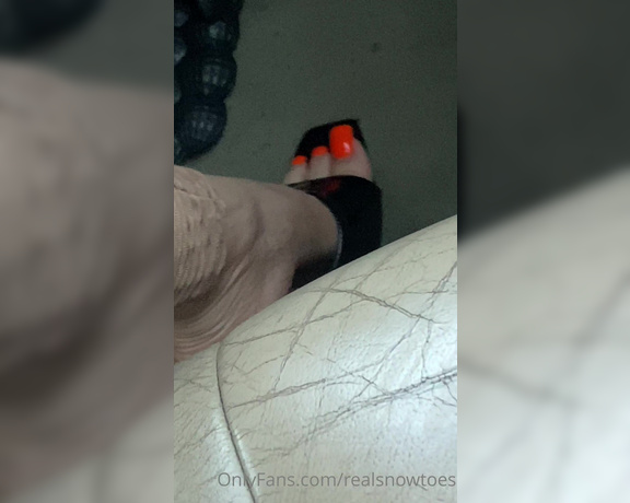 Realsnowtoes aka realsnowtoes Foot Fetish - 03-29-2023 OnlyFans Video - Leaked realsnowtoes 36555