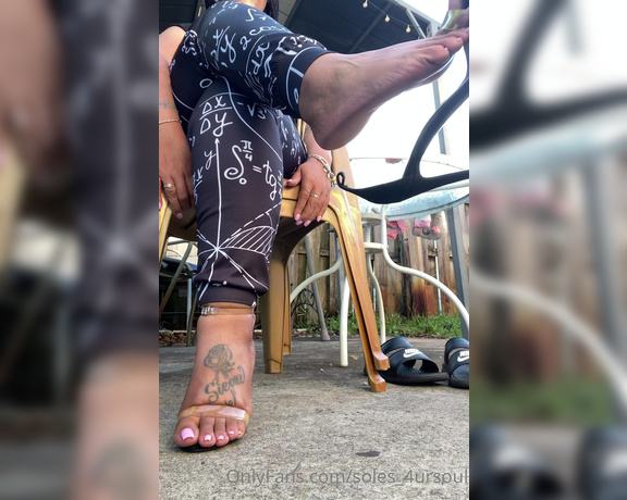 Goddess Сee aka soles_4ursoul Foot Fetish - 05-28-2021 OnlyFans Video - PUMP DANGLE JOI