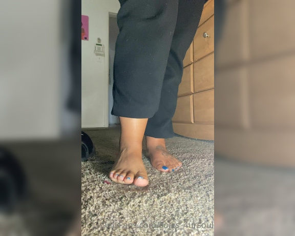 Goddess Сee aka soles_4ursoul Foot Fetish - 07-18-2021 OnlyFans Video - STUPID STUDENT