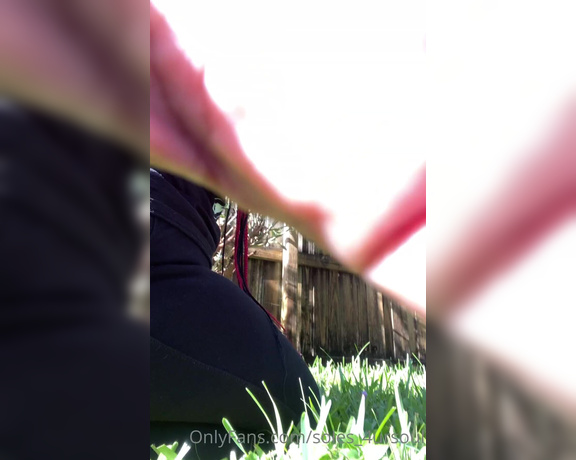 Goddess Сee aka soles_4ursoul Foot Fetish - 07-22-2021 OnlyFans Video - Gardening with goddess cee