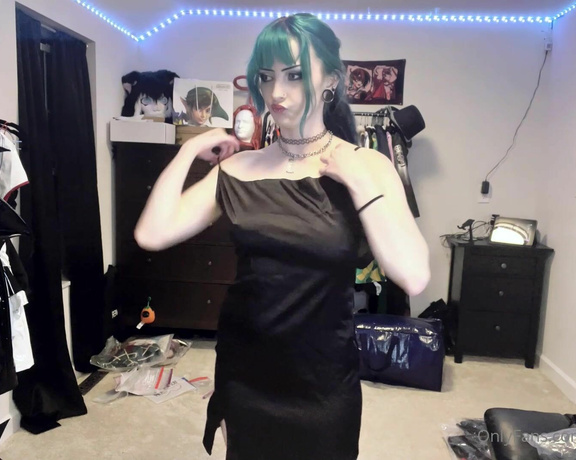 Lavenderthief aka lavenderthief Findom - 06-24-2024 OnlyFans Video - help me clear out my closet im trying on lots of lingerie and cosplays and deciding