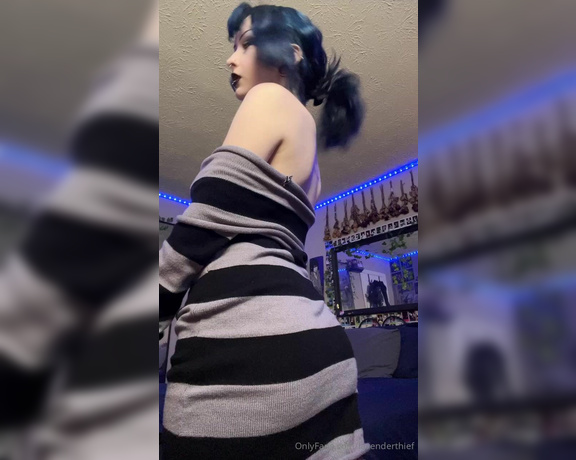 Lavenderthief aka lavenderthief Findom - 04-25-2024 OnlyFans Video - get lost between these cheeks