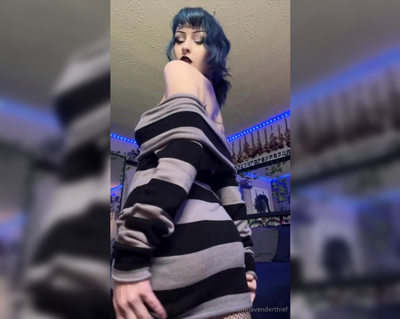 Lavenderthief aka lavenderthief Findom - 04-25-2024 OnlyFans Video - get lost between these cheeks