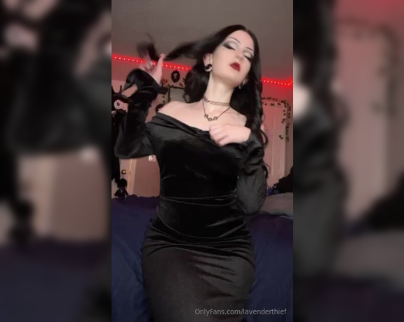 Lavenderthief aka lavenderthief Findom - 04-03-2024 OnlyFans Video - whos your mommy