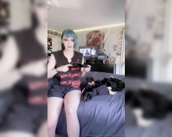 Lavenderthief aka lavenderthief Findom - 09-04-2024 OnlyFans Video - calling all nylon and stocking lovers im giving you a tour of ALL my pantyhose and