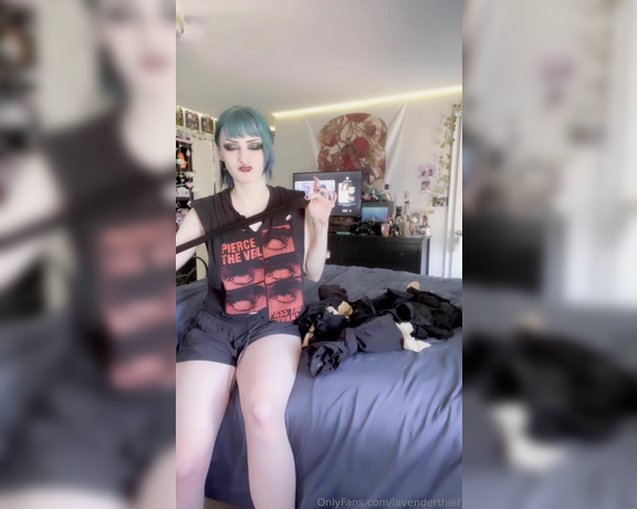 Lavenderthief aka lavenderthief Findom - 09-04-2024 OnlyFans Video - calling all nylon and stocking lovers im giving you a tour of ALL my pantyhose and