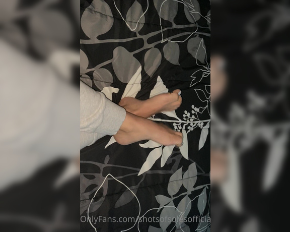 Obeydiosa aka obeydiosax Foot Fetish - 06-07-2020 OnlyFans Video - Toes POV wiggling and spreading white pedicure