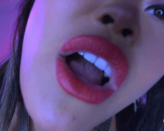 Astrodomina aka astrodomina Femdom - 07-08-2024 OnlyFans Video - Look at my lips