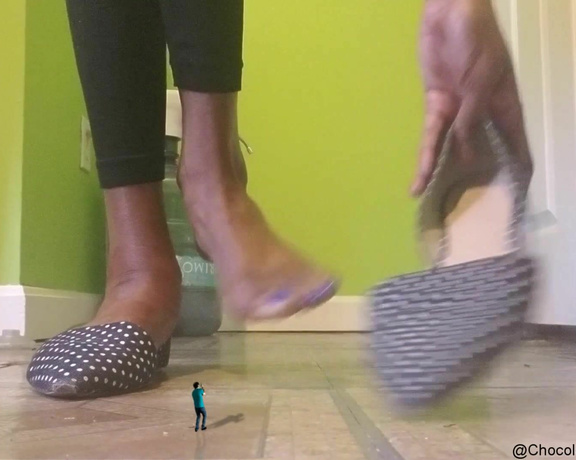 Chocolate Foot Goddess aka cfootgoddessx Foot Fetish - 12-09-2019 OnlyFans Video - Giantess Teacher SFX