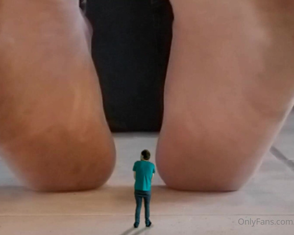 Chocolate Foot Goddess aka cfootgoddessx Foot Fetish - 05-16-2020 OnlyFans Video - MotherInLaw Fanasty Giantess SFX