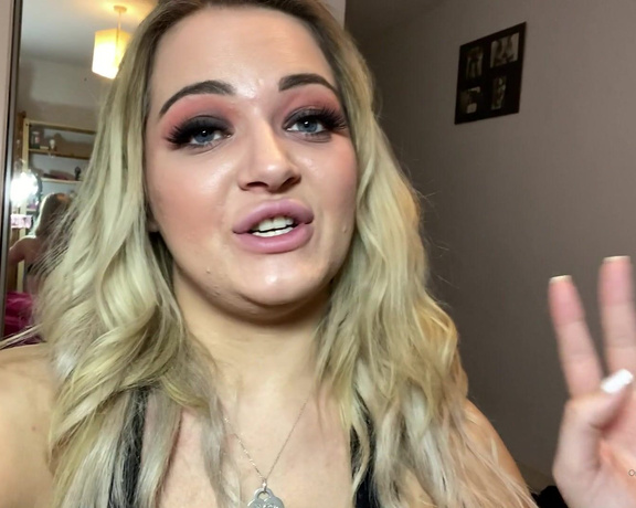 Lana Wolf aka lanawolf Findom - 02-29-2020 OnlyFans Video - Hope you all have an amazing weekend