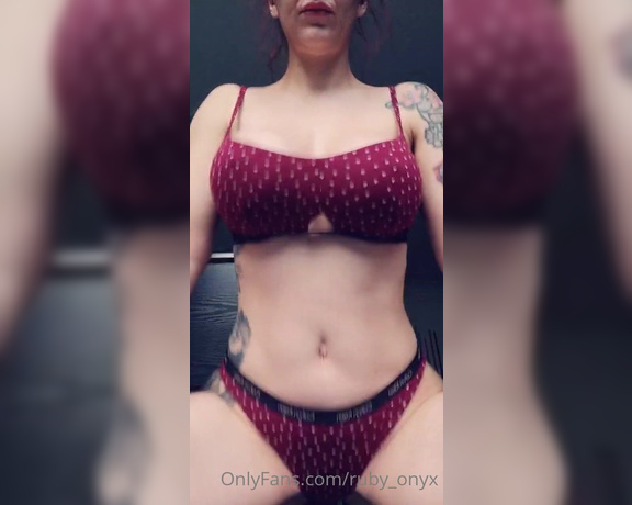 Ruby Onyx aka Ruby_onyx OnlyFans - Hello from my jiggly boobies