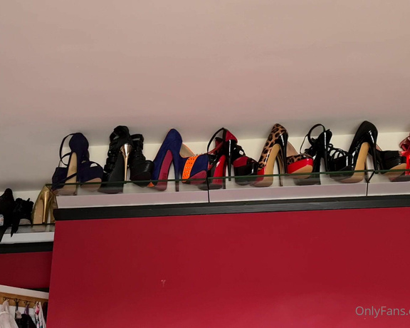 Ruby Onyx aka Ruby_onyx OnlyFans - Check out my sexy new shoe shelf!!!