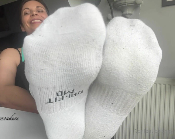 Feetwonders aka Feetwonders OnlyFans - Socks Sex  for the socks lovers slight humiliation