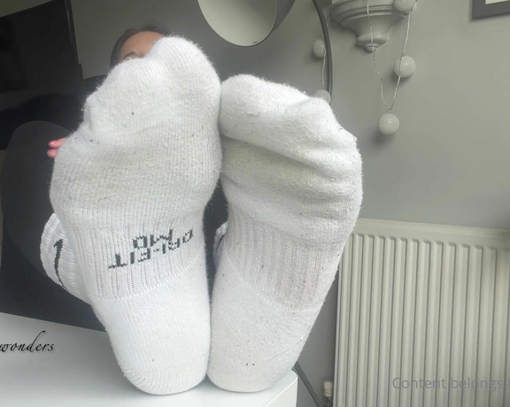 Feetwonders aka Feetwonders OnlyFans - Socks Sex  for the socks lovers slight humiliation