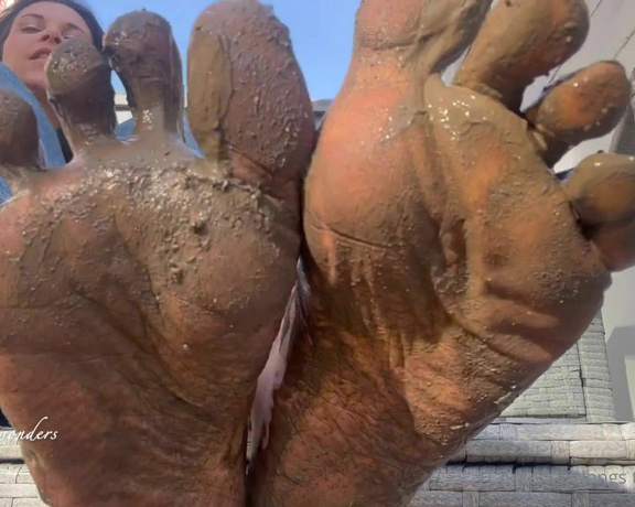 Feetwonders aka Feetwonders OnlyFans - Opppss they are muddy If mud is your thing ENJOY