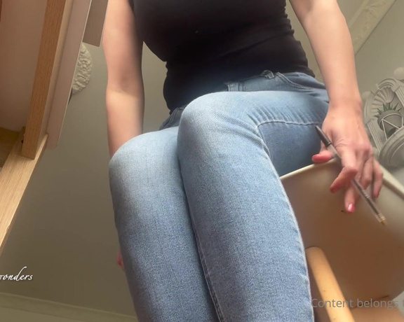 Feetwonders aka Feetwonders OnlyFans - Tiny in the classroom”  non exclusive custom (Giantess themed clip)