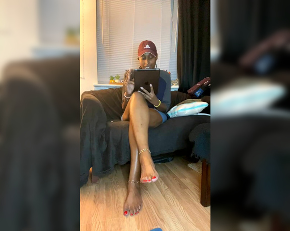 Magical Mesha aka magicalmeesh Foot Fetish - 10-11-2023 OnlyFans Video - Stream started at 10112023 1031 pm