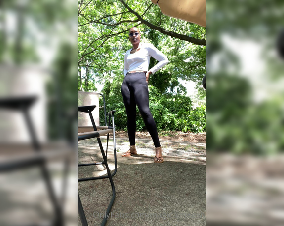 Magical Mesha aka magicalmeesh Foot Fetish - 04-25-2022 OnlyFans Video - Practice take  on the outdoor space